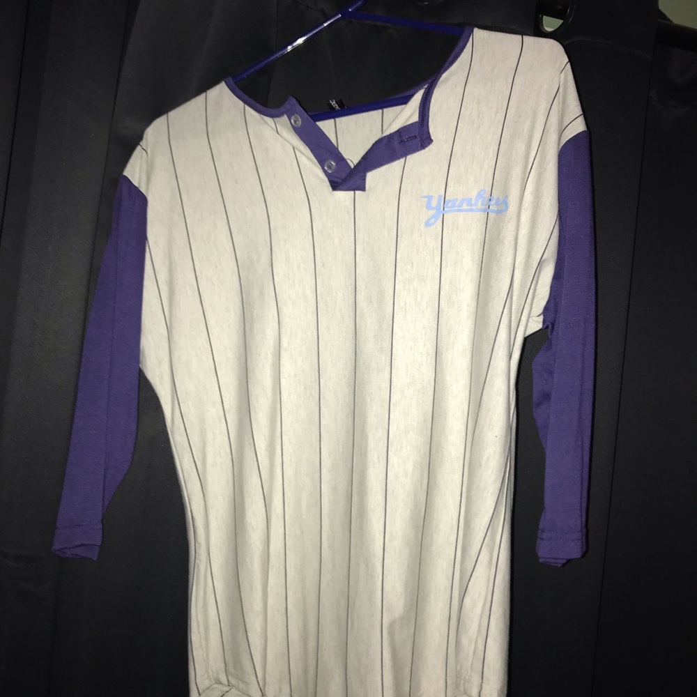 V neck